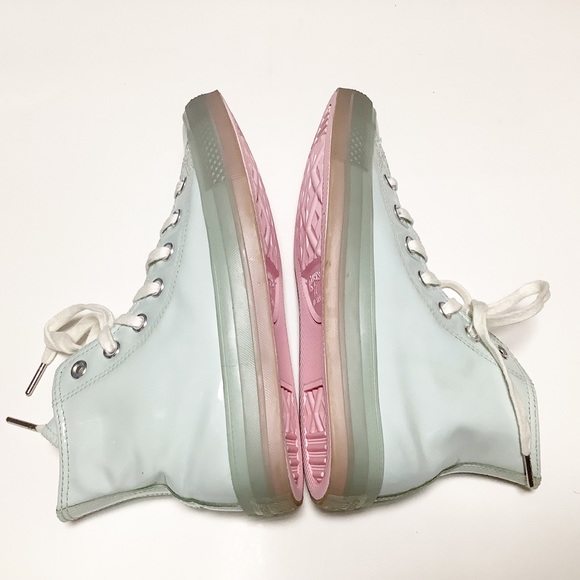 {Converse} Leather Sneaker - Picture 3 of 6